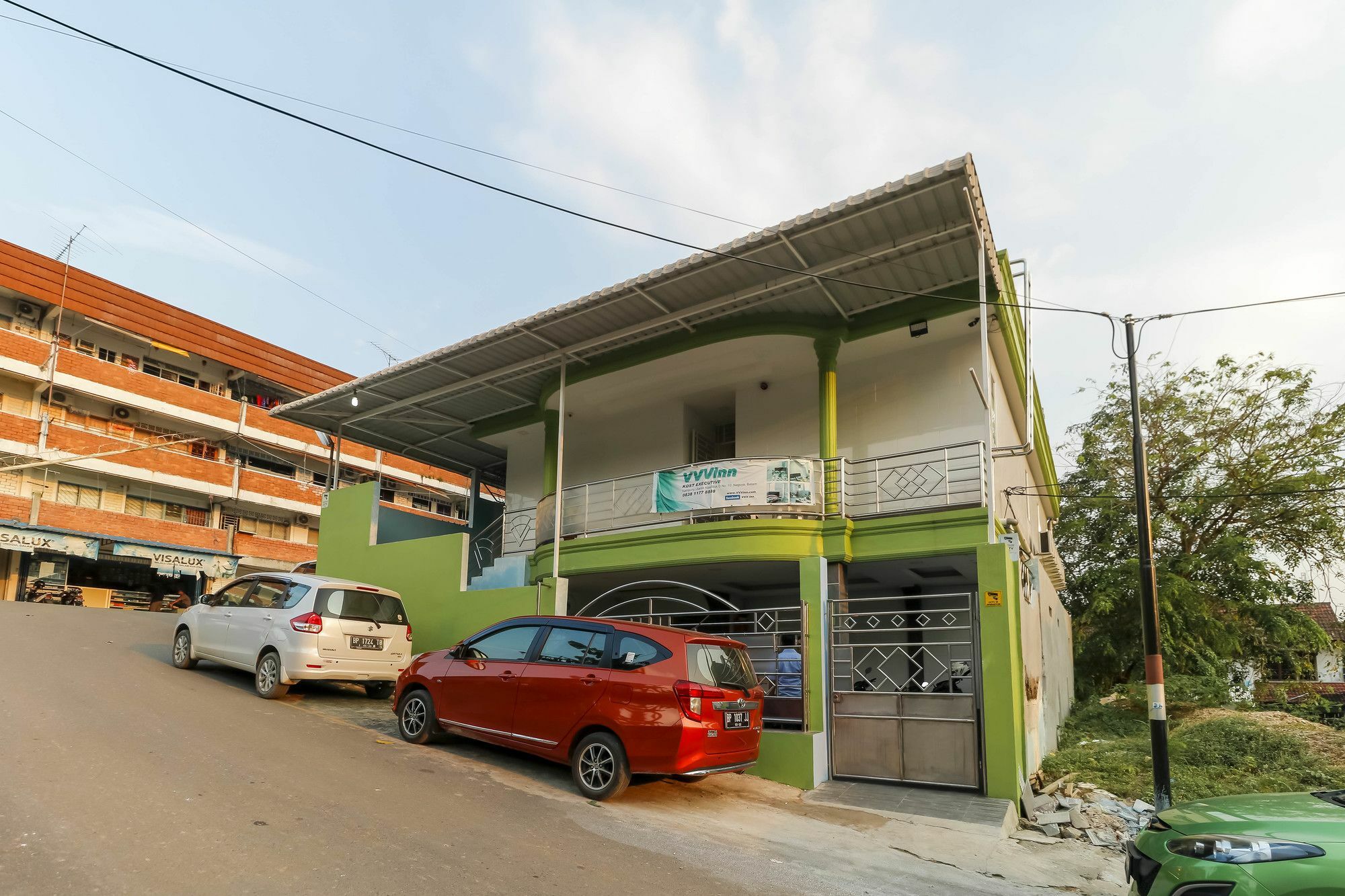 ホテル Reddoorz Near Nagoya Hill Batam エクステリア 写真