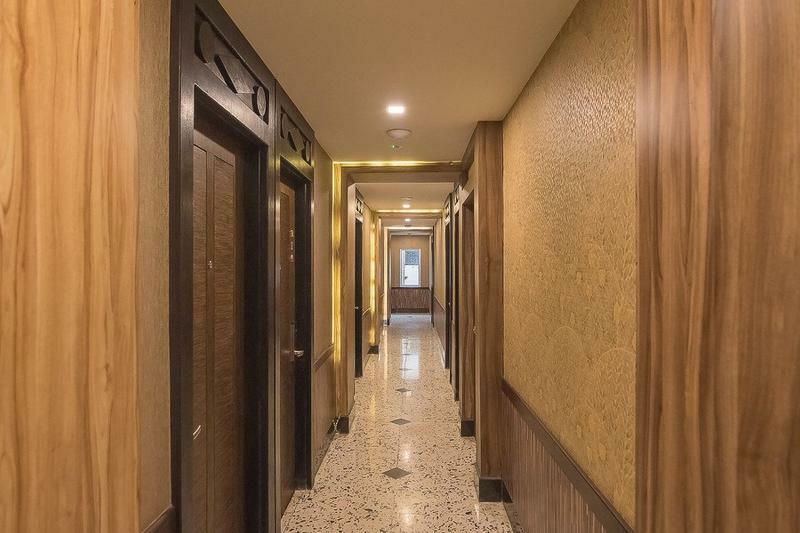 ホテル Reddoorz Near Nagoya Hill Batam エクステリア 写真