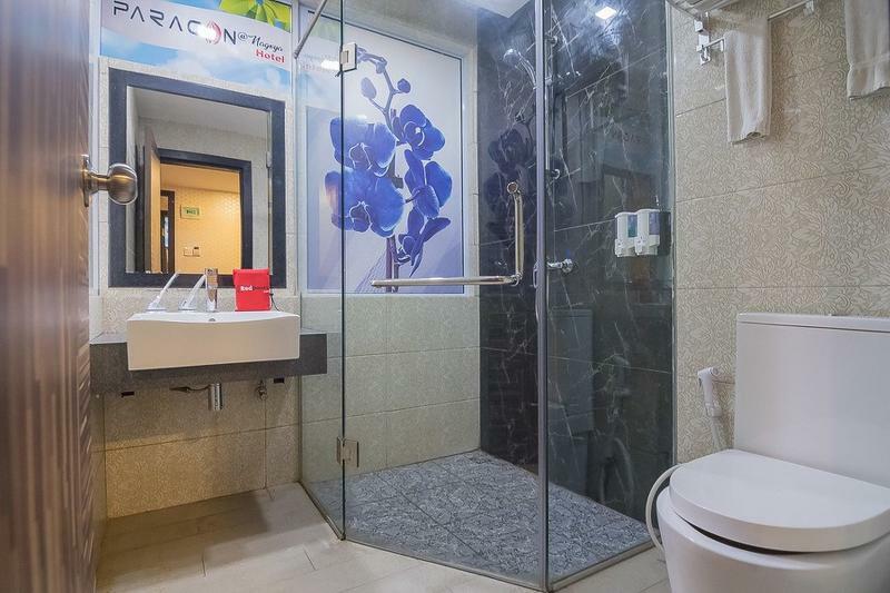 ホテル Reddoorz Near Nagoya Hill Batam エクステリア 写真